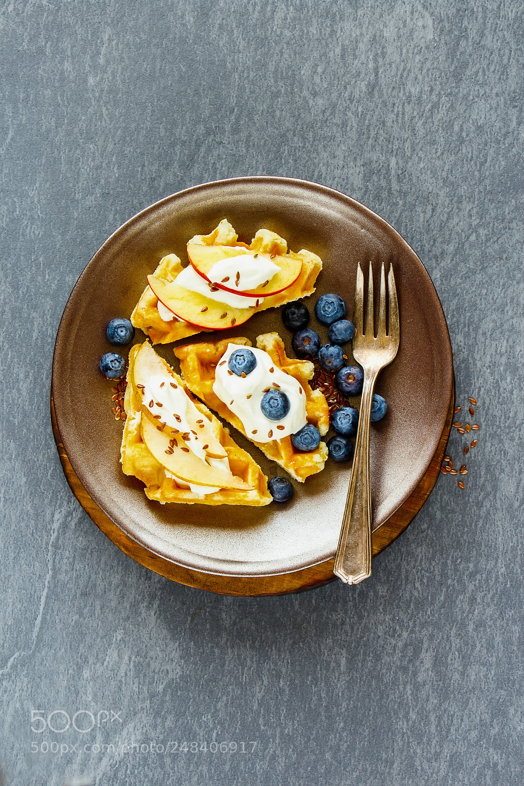 Canon EOS 700D (EOS Rebel T5i / EOS Kiss X7i) sample photo. Waffles and fruits photography