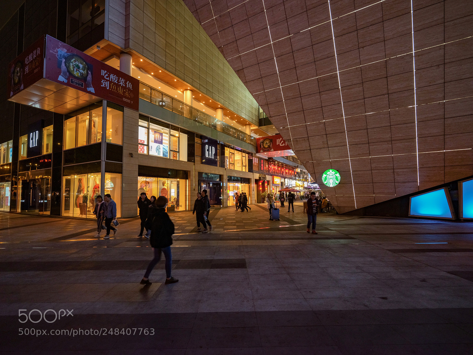 Fujifilm GFX 50S sample photo. Street photography