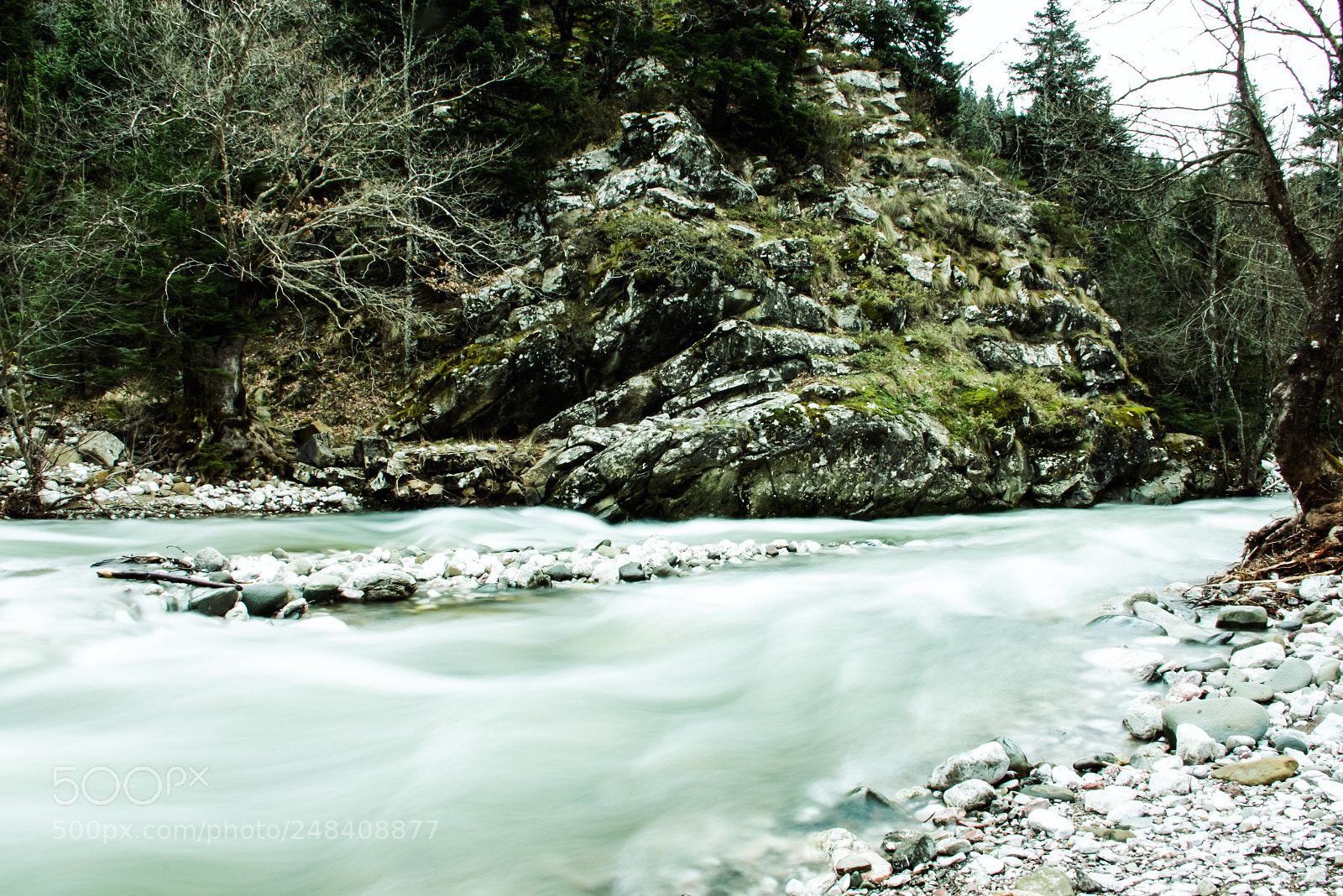 Canon EOS 700D (EOS Rebel T5i / EOS Kiss X7i) sample photo. River line photography
