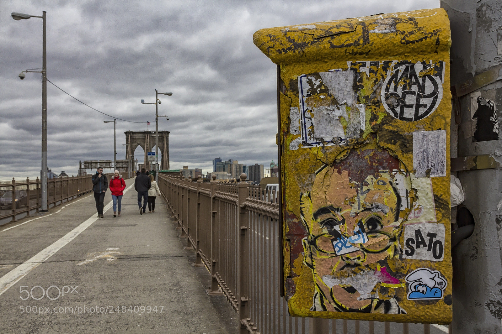 Canon EOS 60D sample photo. Brooklyn bridge walkway nyc photography