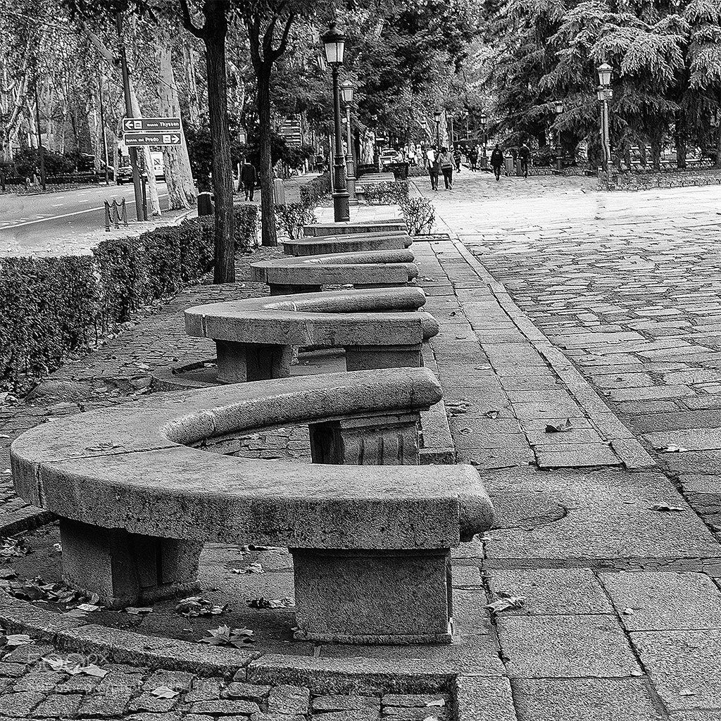 Nikon D90 sample photo. L photography