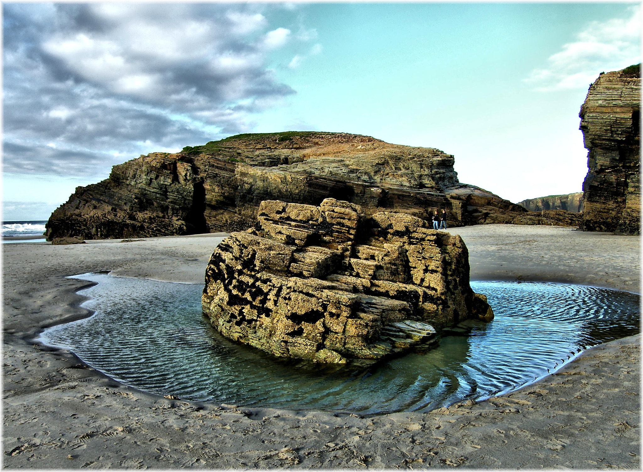Samsung Pro 815 sample photo. Praia das catedrais en ribadeo (lugo) photography