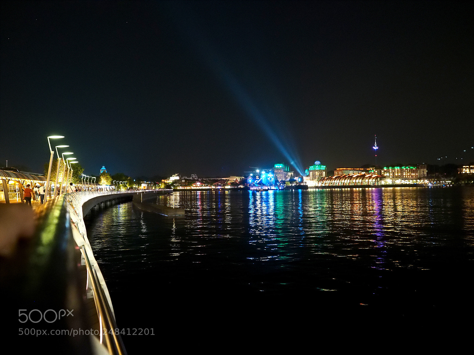 Olympus OM-D E-M5 II sample photo. Boardwalk wonderland photography