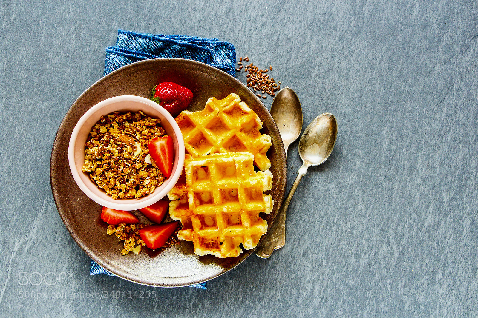Canon EOS 700D (EOS Rebel T5i / EOS Kiss X7i) sample photo. Breakfast with waffles and photography