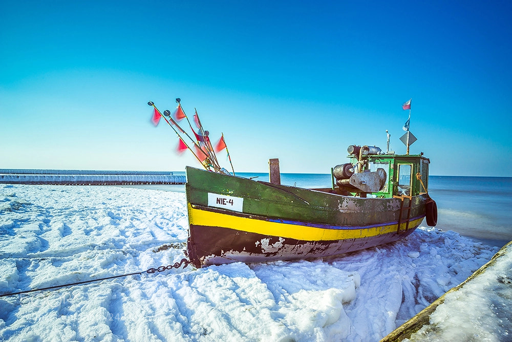 Nikon D610 sample photo. Old fishing boat photography