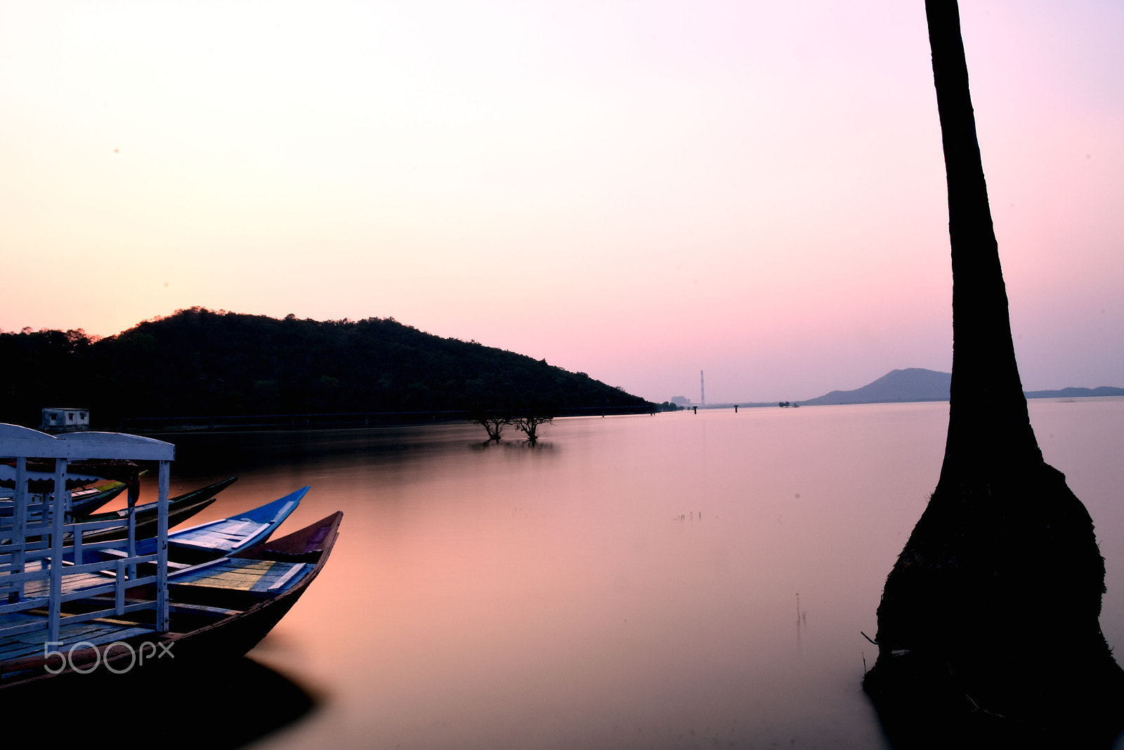 Nikon D7200 sample photo. It set my soul to vignette the moment photography
