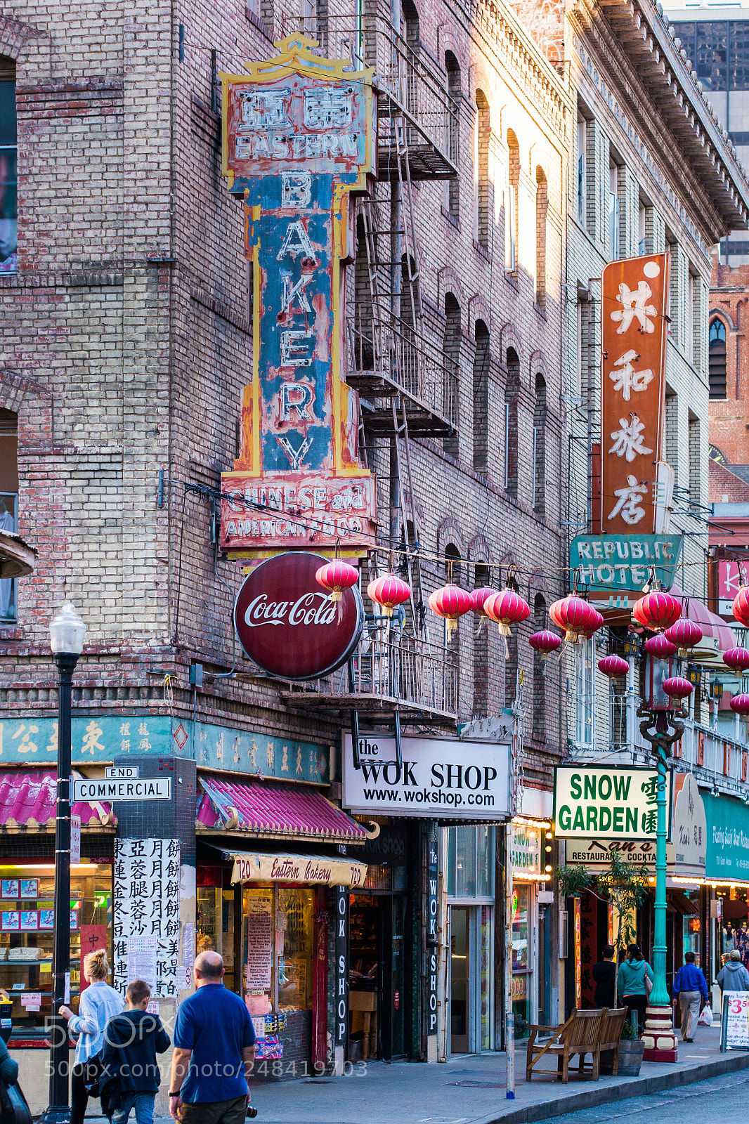 Panasonic Lumix DMC-G5 sample photo. Streets of china town photography