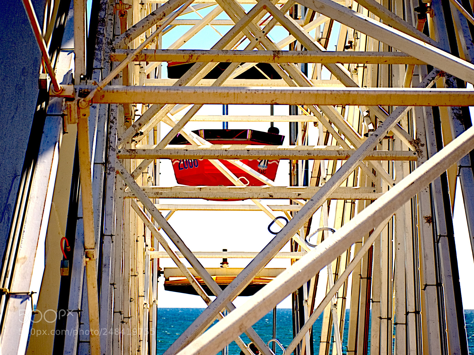 Nikon D7200 sample photo. Inside the ferris wheel photography