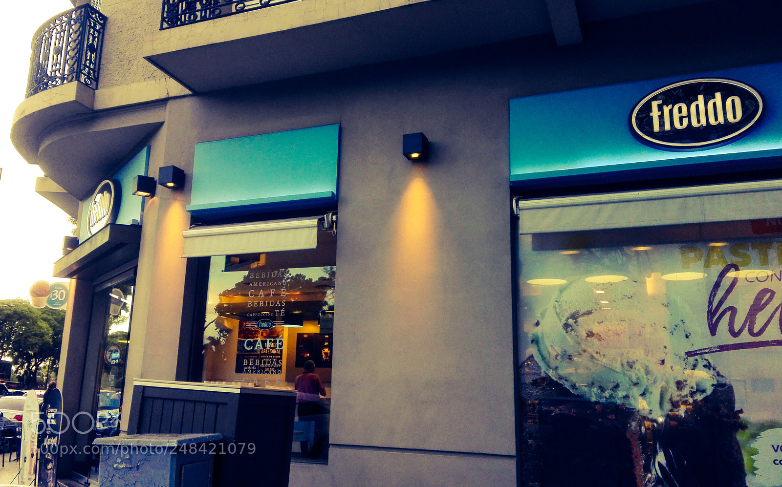 HUAWEI Y6II sample photo. Want a coffee? photography