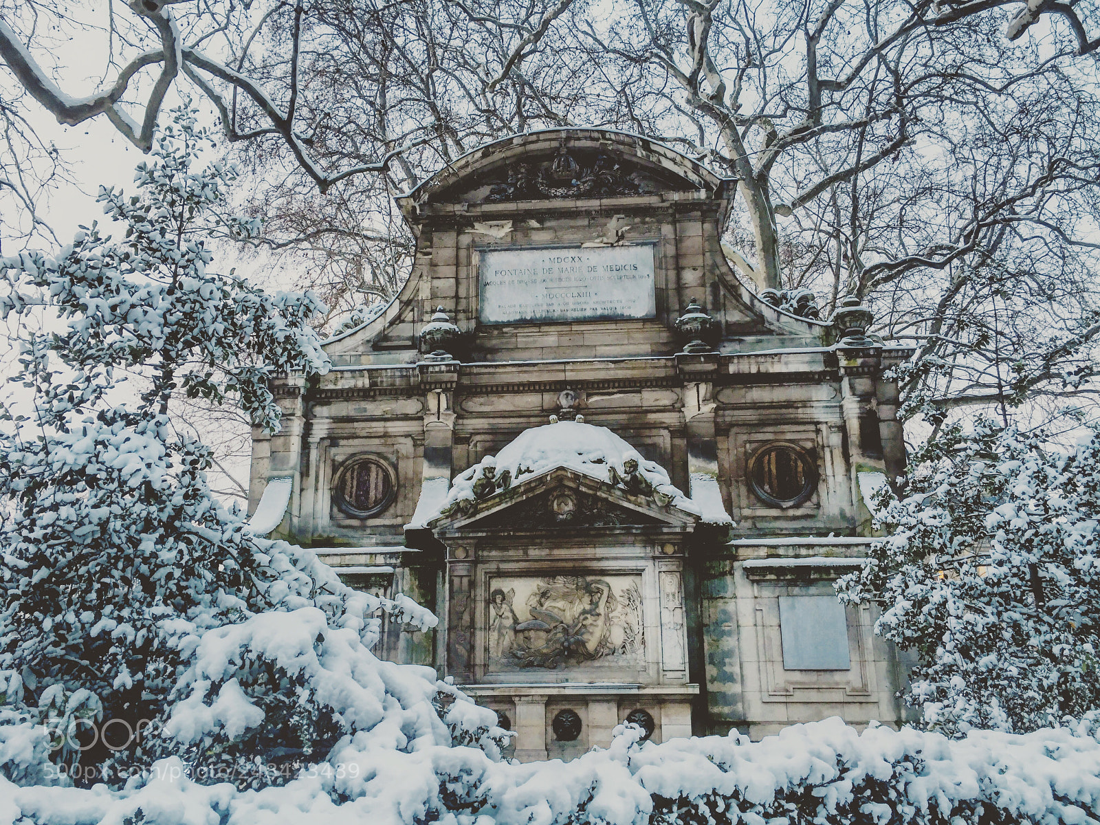 Apple iPhone 6s sample photo. Snow in paris photography