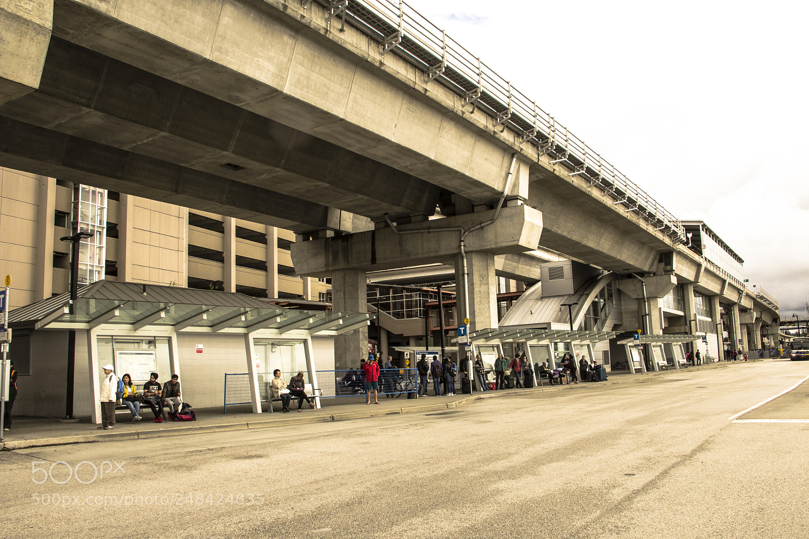 Canon EOS 60D sample photo. Esta o de metro photography
