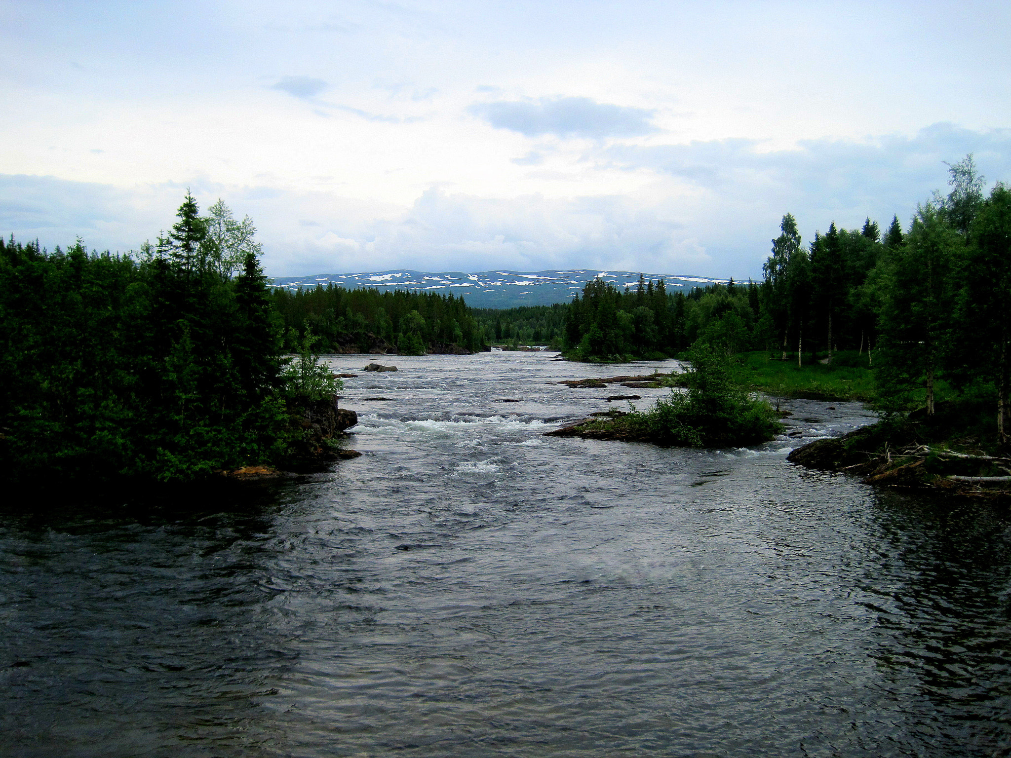 Canon PowerShot SD1200 IS (Digital IXUS 95 IS / IXY Digital 110 IS) sample photo. Somewhere in sweden photography
