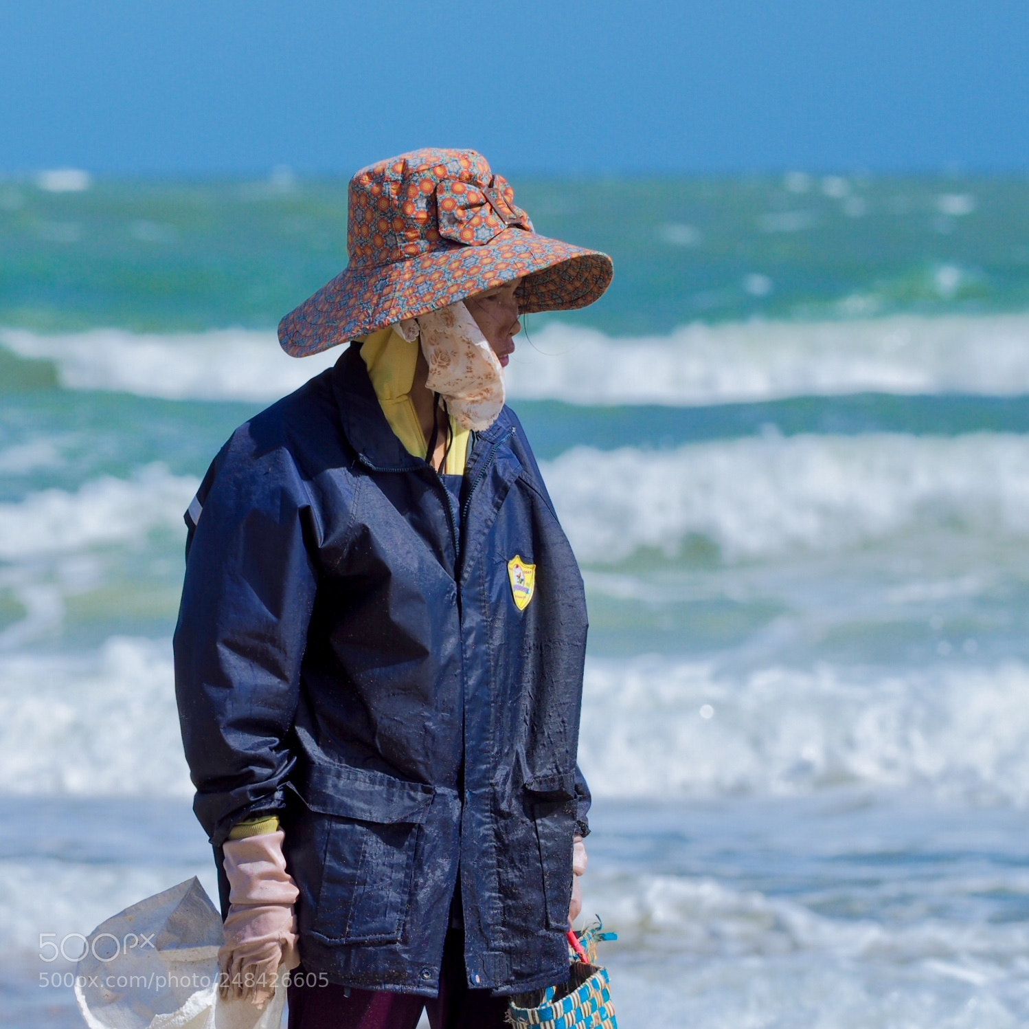 Olympus OM-D E-M10 II sample photo. Fisherman on the vietnamese photography