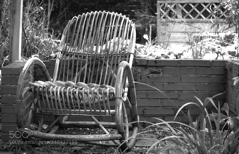 Canon EOS 700D (EOS Rebel T5i / EOS Kiss X7i) sample photo. Rocking chair photography