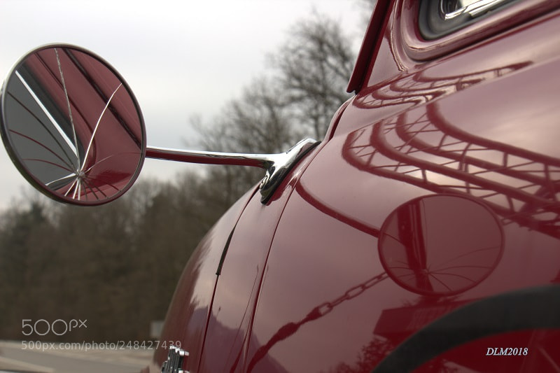 Canon EOS 700D (EOS Rebel T5i / EOS Kiss X7i) sample photo. Chevrolet with broken miror photography