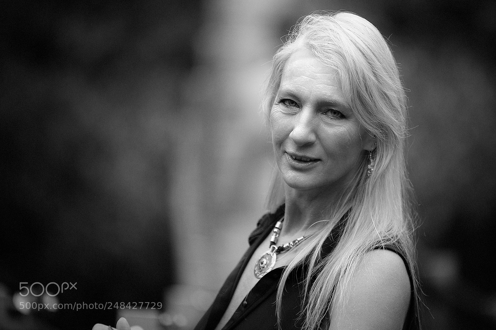 Sony a7R sample photo. Sportive lady photography