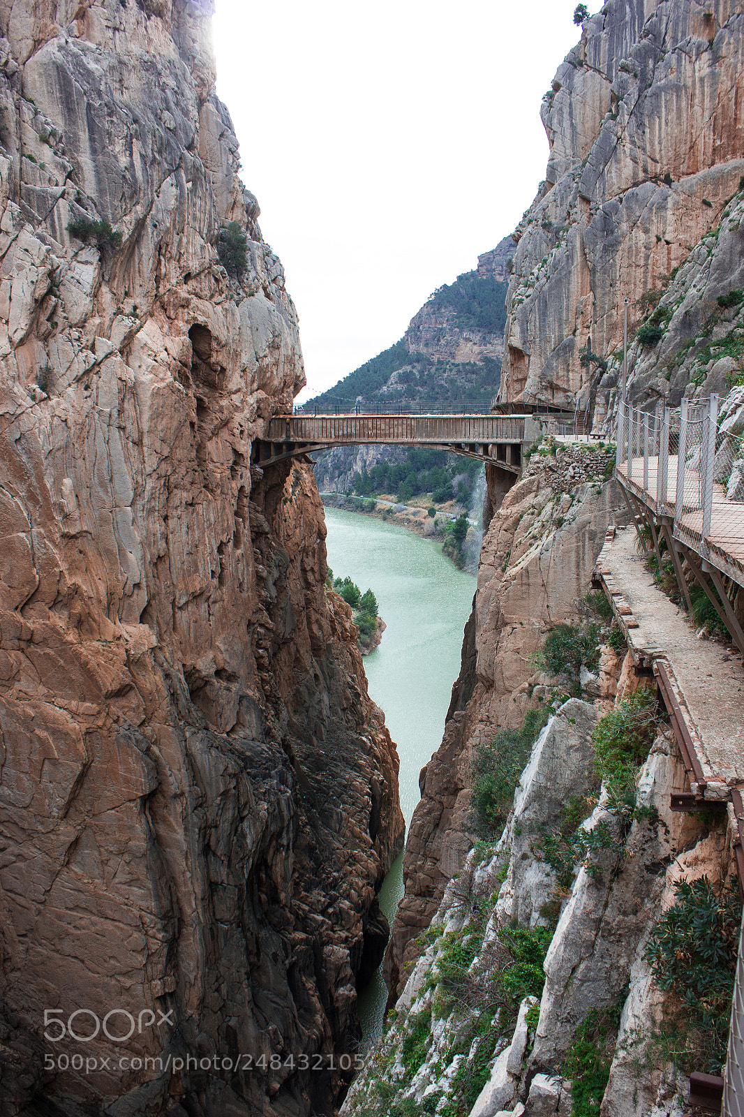 Canon EOS 550D (EOS Rebel T2i / EOS Kiss X4) sample photo. Caminito del rey ii photography