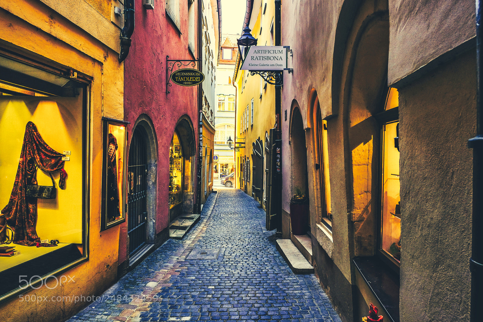 Fujifilm X-T20 sample photo. Alley regensburg photography