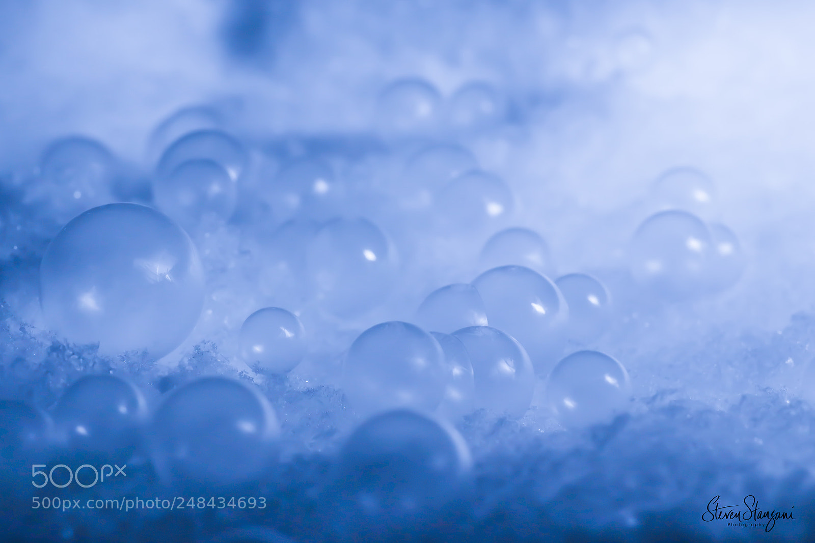 Canon EOS 77D (EOS 9000D / EOS 770D) sample photo. Soap bubble photography