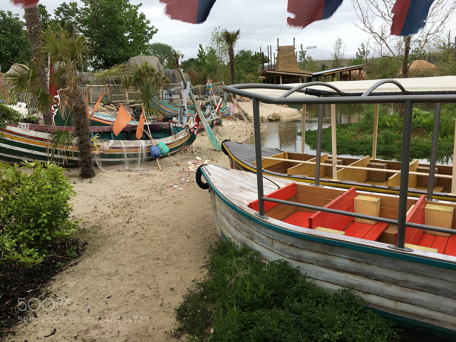 Apple iPhone 6s sample photo. Abandoned boats photography