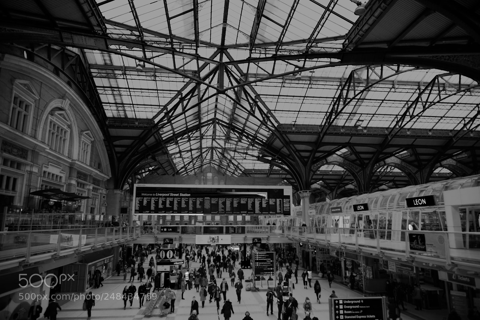 Nikon D810 sample photo. Liverpool st station photography