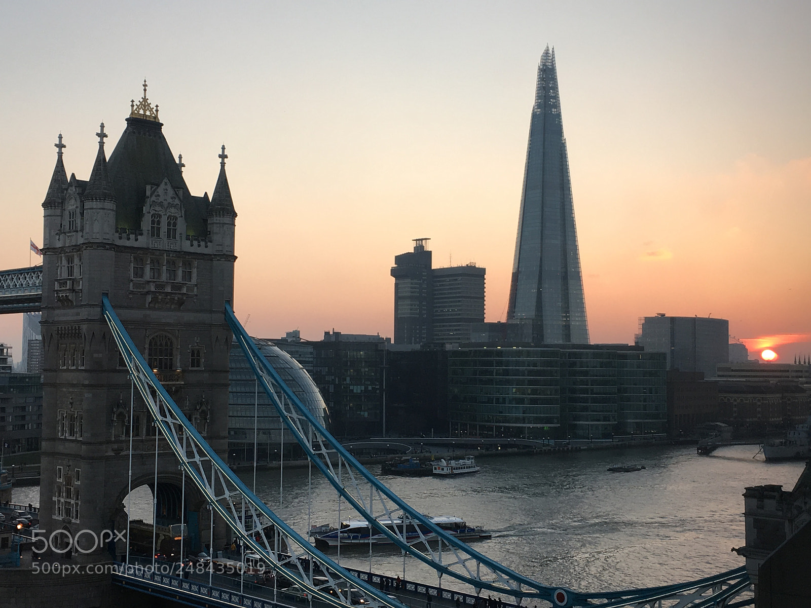 Apple iPhone 6s sample photo. Sundown over london photography