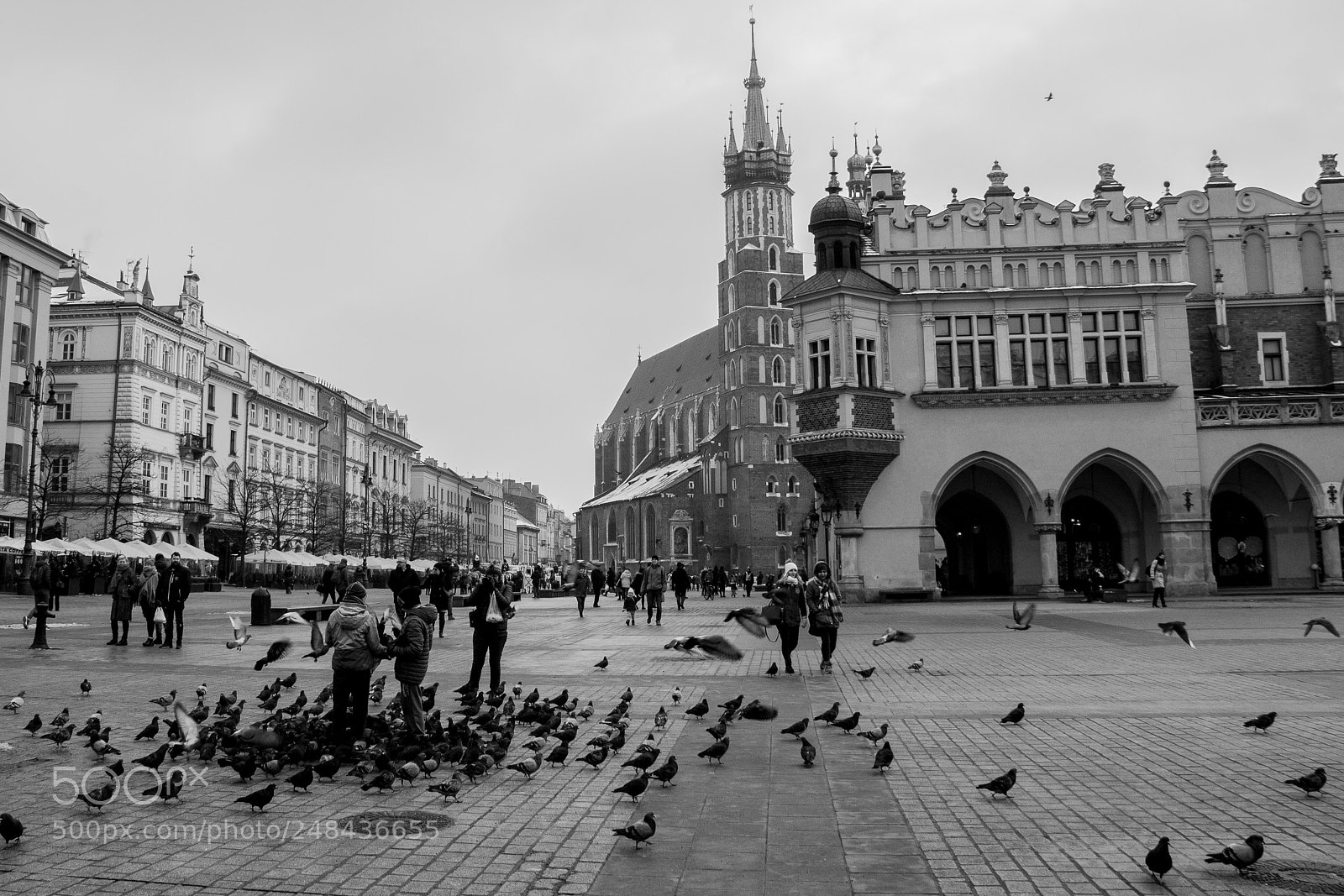 Canon EOS 1100D (EOS Rebel T3 / EOS Kiss X50) sample photo. Big market in krakow photography