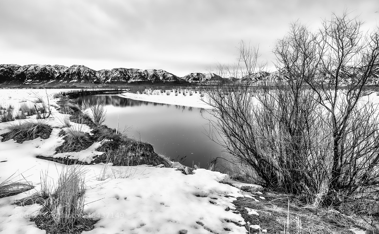 Pentax K20D sample photo. Late winter snow photography