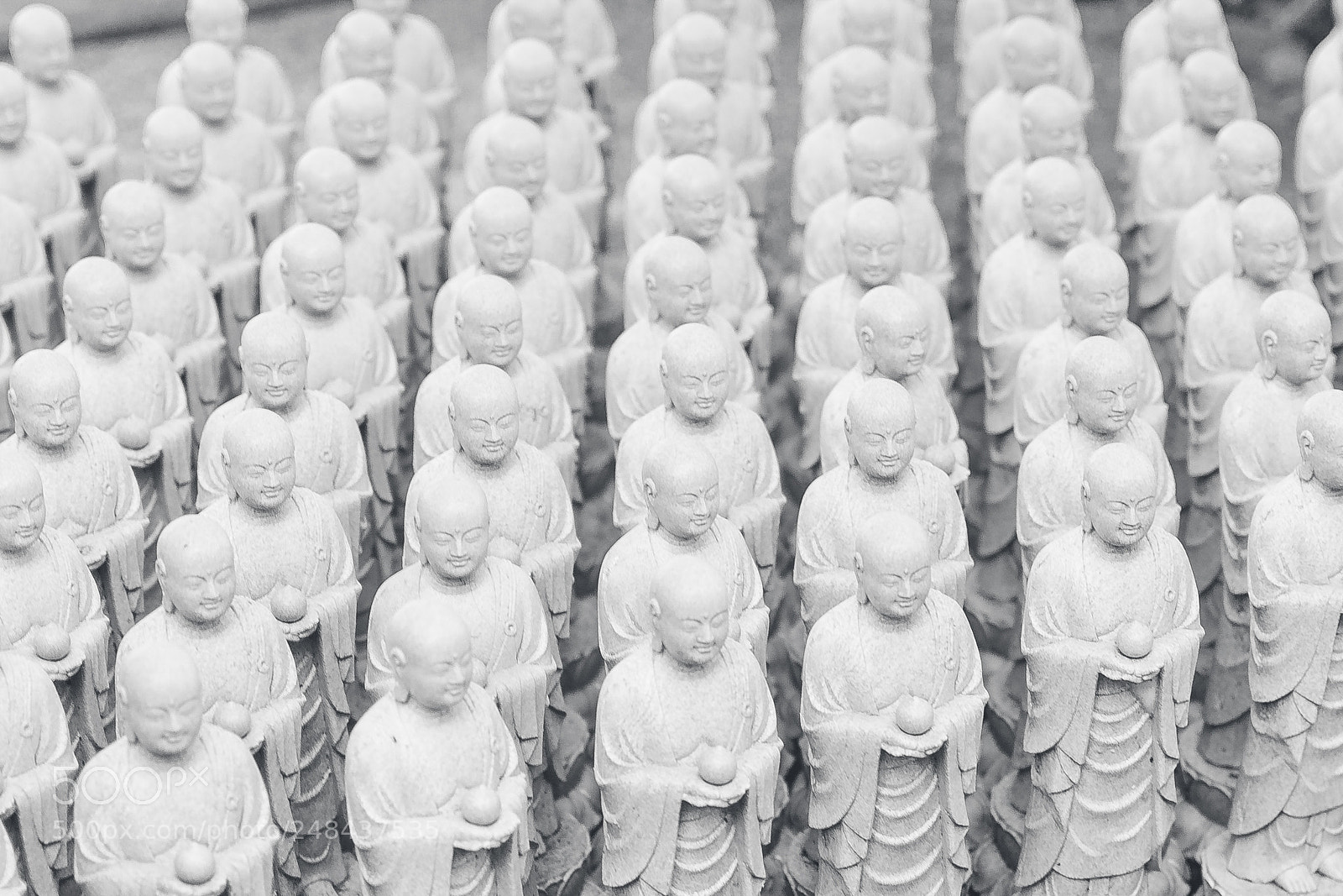 Canon EOS 450D (EOS Rebel XSi / EOS Kiss X2) sample photo. Jizo statues at hase-dera photography