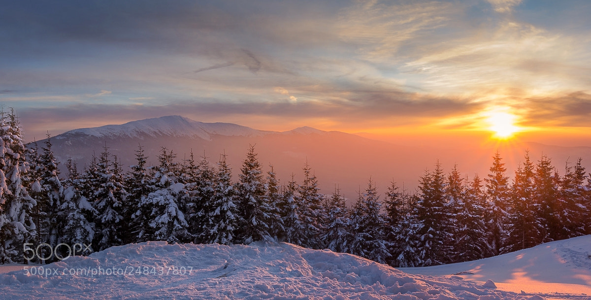 Canon EOS 60D sample photo. Smogy mountains photography