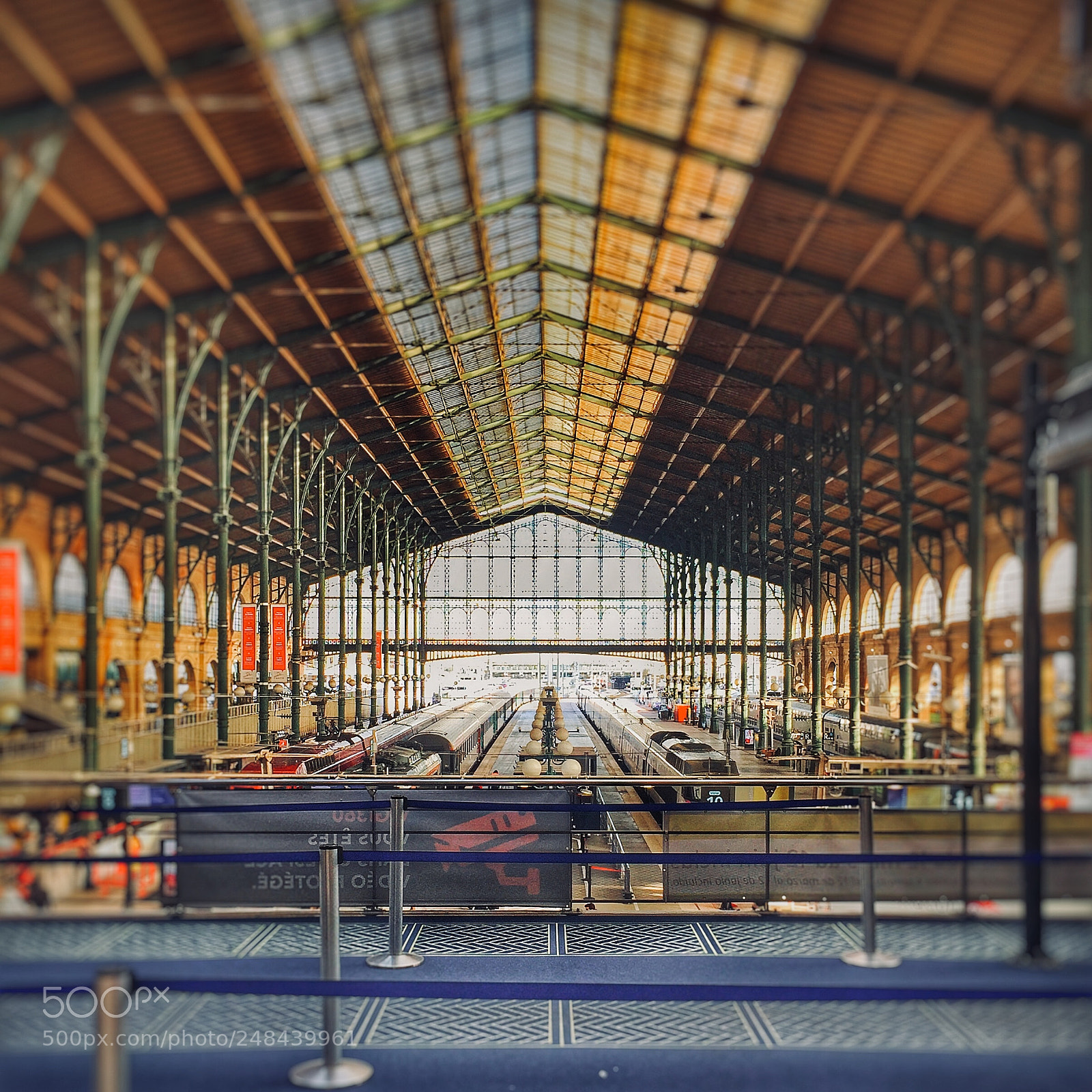 Apple iPhone 6 sample photo. Gare du nord, paris photography