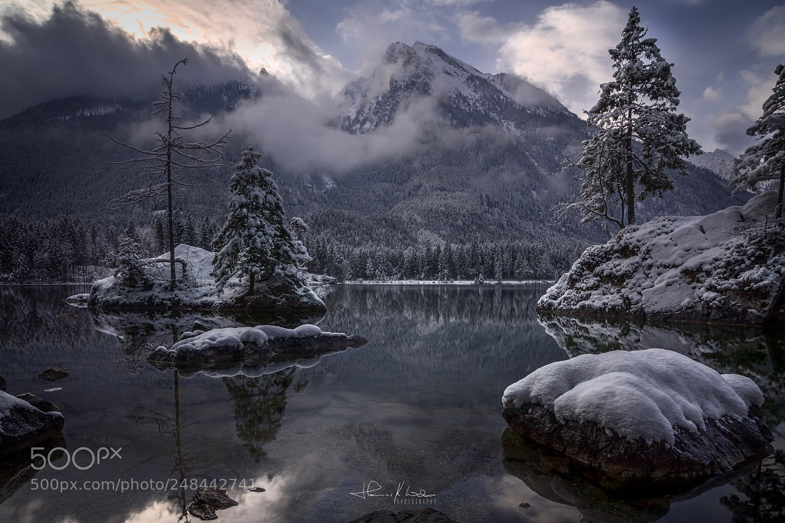 Canon EOS 5DS R sample photo. Islands in a lake photography