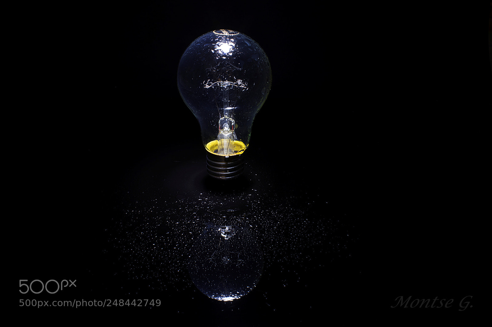 Canon EOS 77D (EOS 9000D / EOS 770D) sample photo. Img light bulb photography
