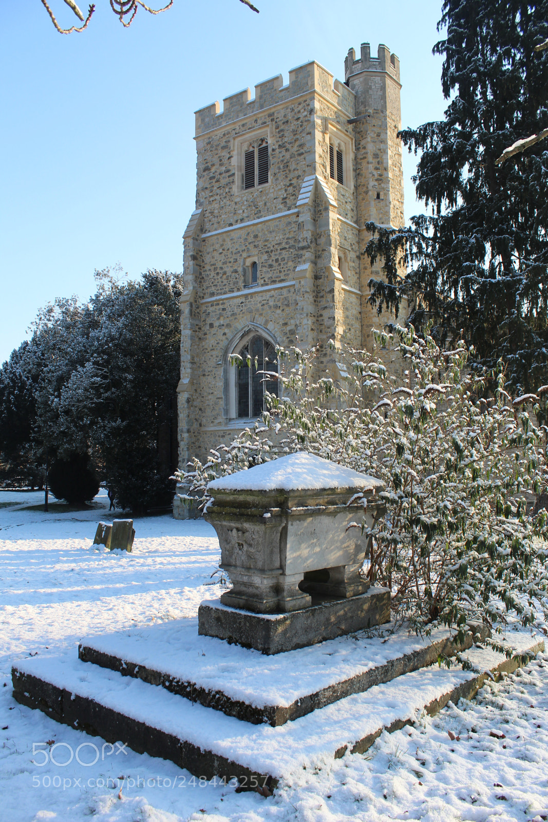 Canon EOS 1300D (EOS Rebel T6 / EOS Kiss X80) sample photo. Snowy graves photography
