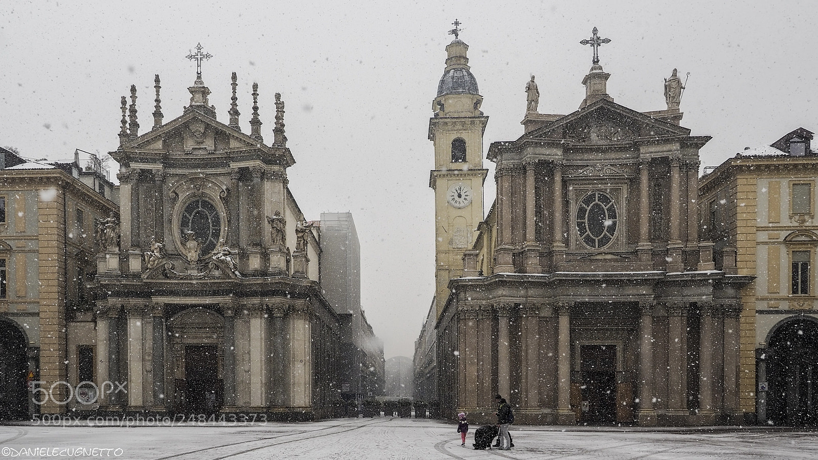 Olympus OM-D E-M10 III sample photo. Piazza s.carlo torino photography