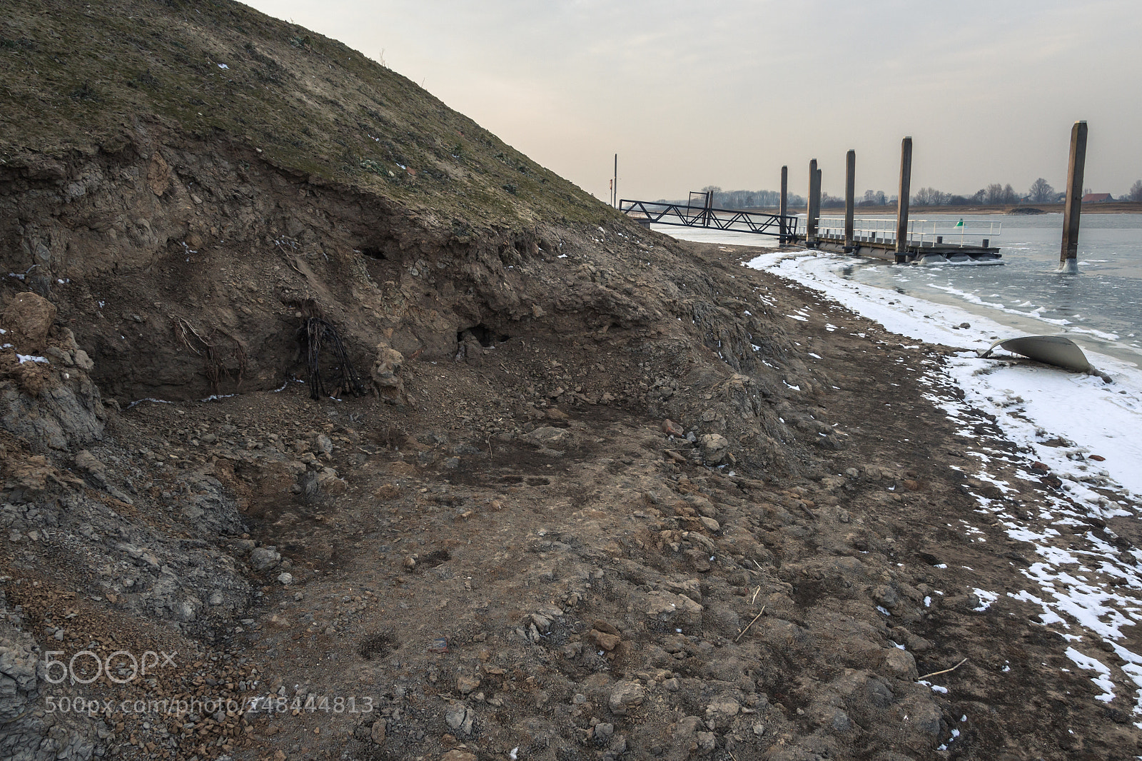 Canon EOS 600D (Rebel EOS T3i / EOS Kiss X5) sample photo. Afgedamde maas photography
