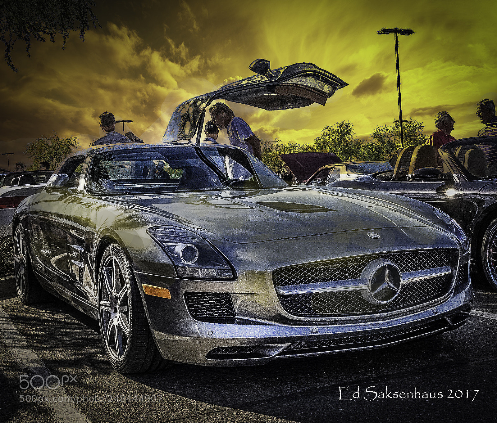 Panasonic Lumix DMC-FZ1000 sample photo. Gullwing mercedes photography