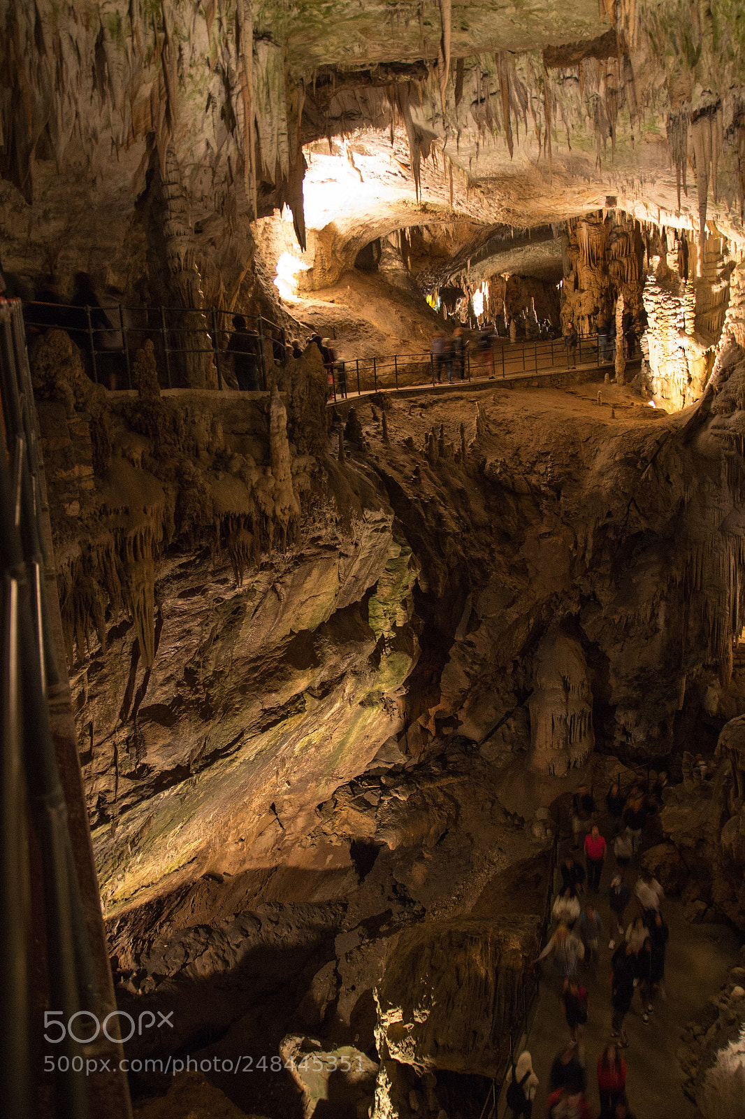 Canon EOS 600D (Rebel EOS T3i / EOS Kiss X5) sample photo. Postojna cave photography