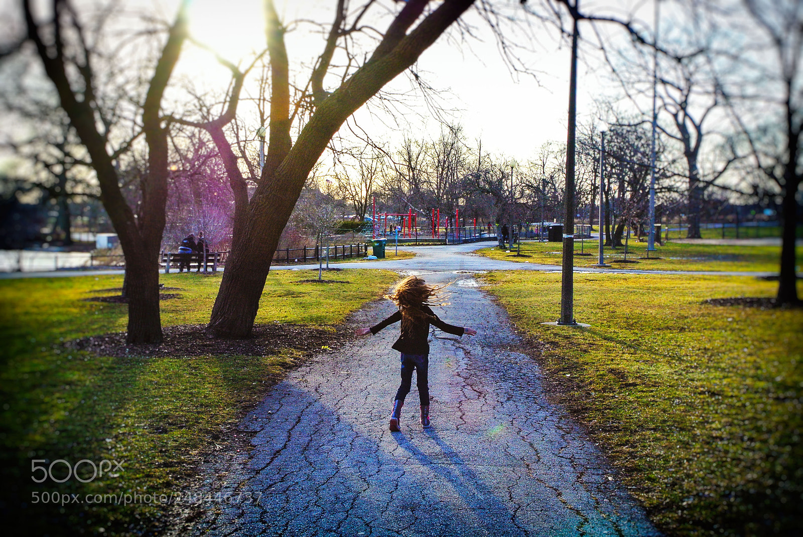 Nikon 1 V1 sample photo. Girl in the park photography