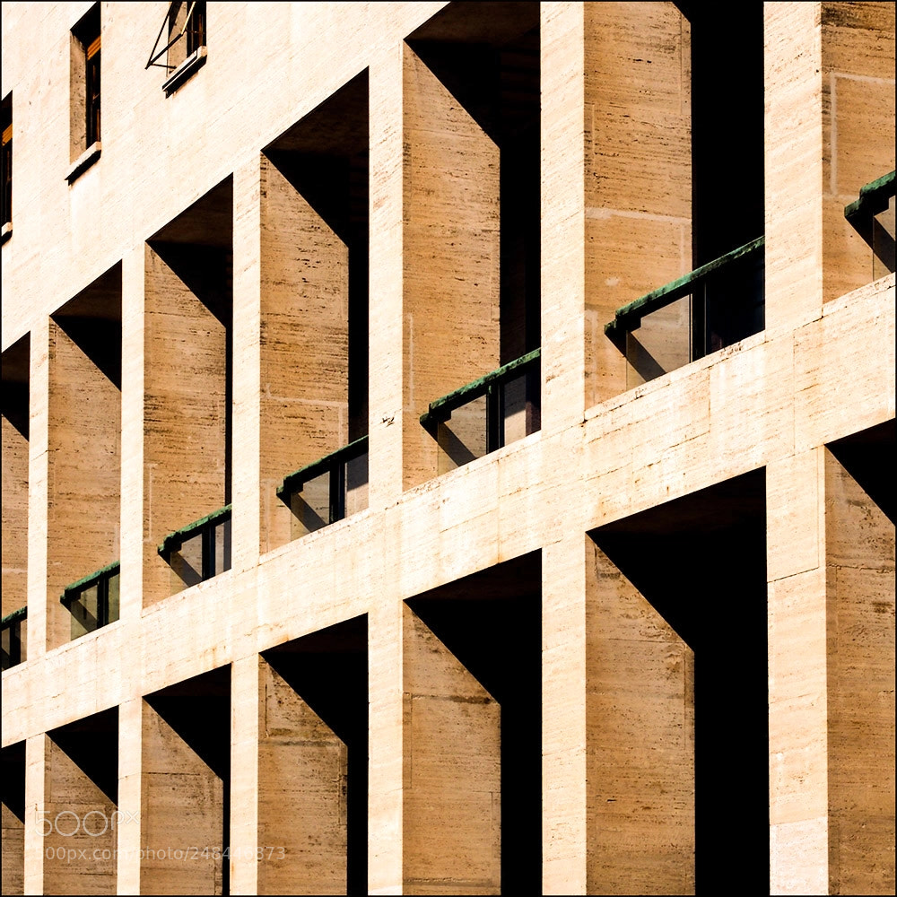 Olympus OM-D E-M5 sample photo. Eur, roma photography