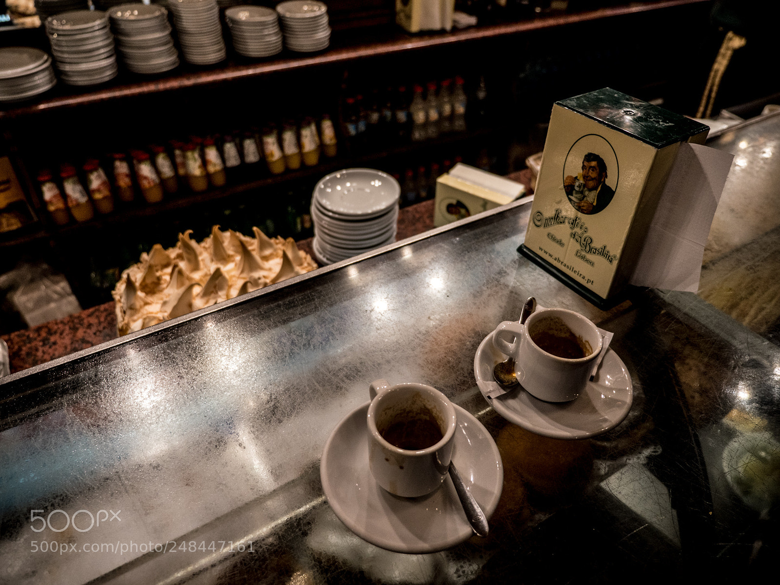 Panasonic Lumix DMC-GX8 sample photo. Dois caf s por photography