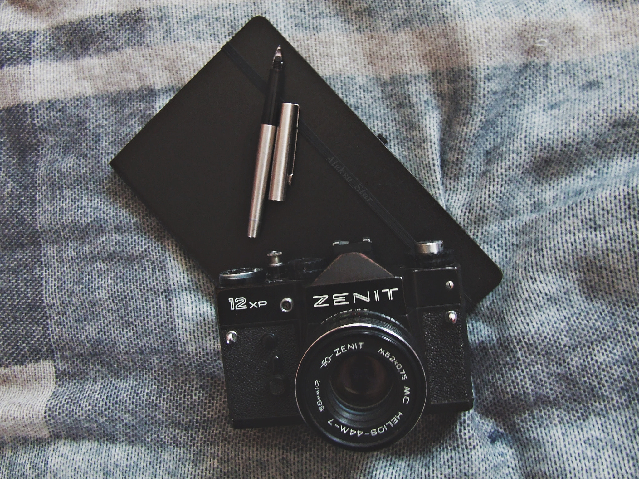 Fujifilm FinePix S5600 sample photo. Retrolove photography