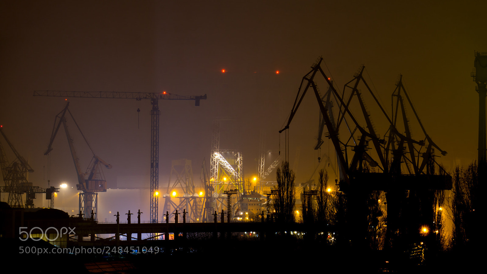 Sony a6000 sample photo. Szczecin shipyard photography