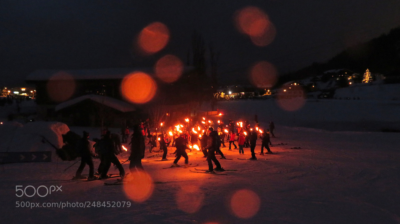 Canon PowerShot SX720 HS sample photo. Torchlight descent photography