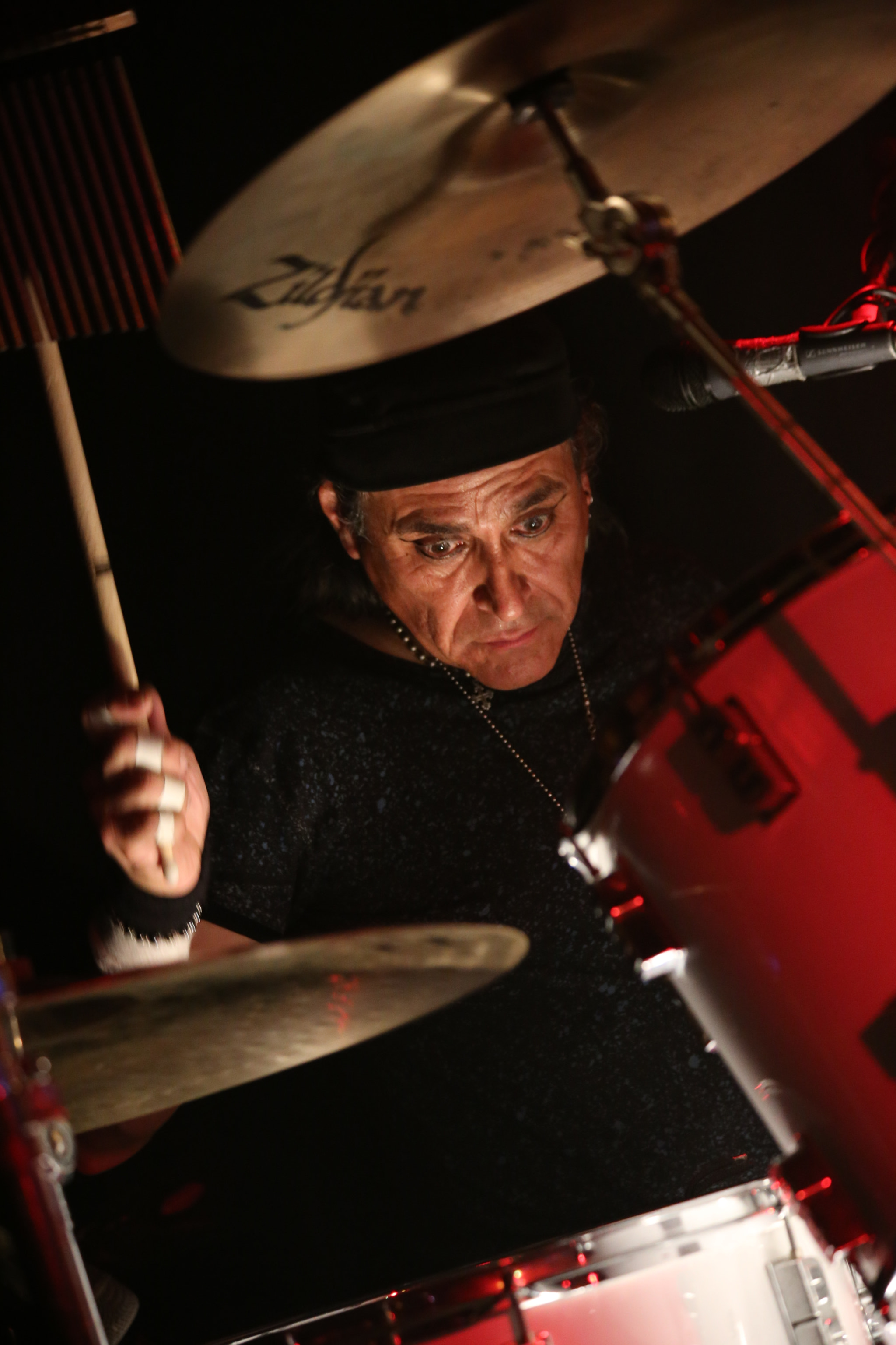 Canon EF 70-300mm F4-5.6 IS USM sample photo. Bang the drum photography