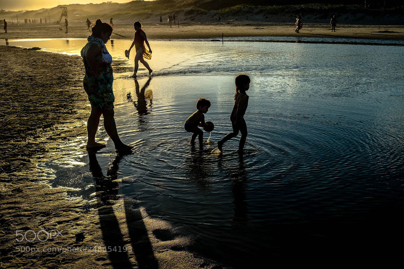 Fujifilm X-Pro1 sample photo. Brincadeira de fim de photography