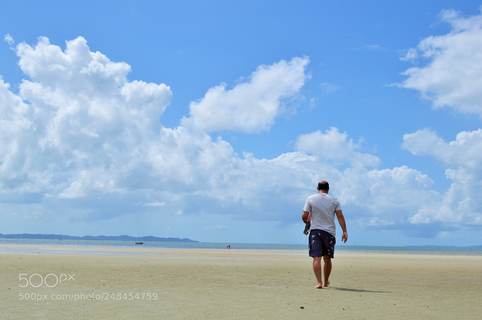 Nikon D3200 + Nikon AF-S DX Nikkor 35mm F1.8G sample photo. () photography