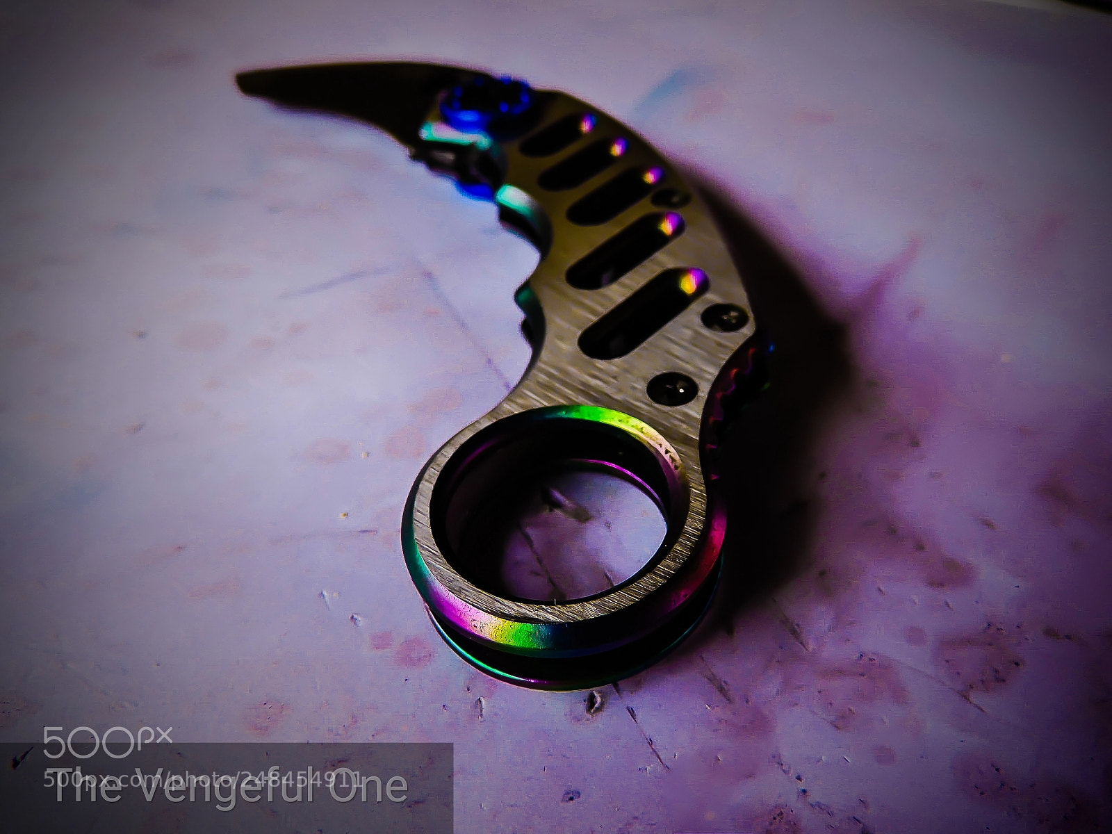 Nikon Coolpix P530 sample photo. Karambit knife photography