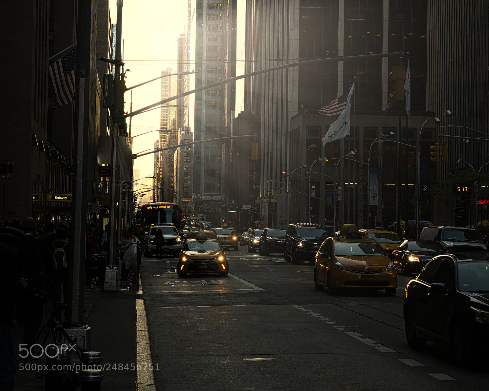 Olympus OM-D E-M1 sample photo. Manhattan streets photography