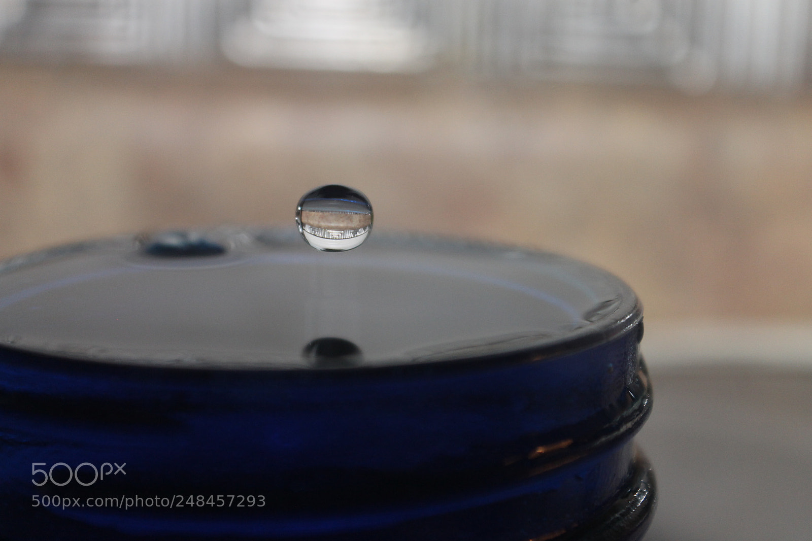 Canon EOS 1100D (EOS Rebel T3 / EOS Kiss X50) sample photo. Stunning water droplet photography